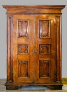 Lombardian walnut wardrobe, 18th century