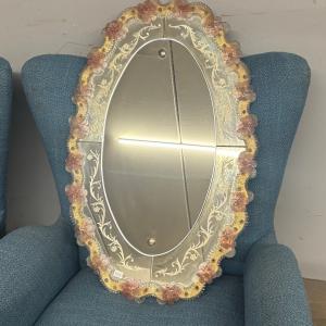 Antique Murano glass mirror, Mid-Century 1950s, oval shape. With pink flowers and satin designs. Dimensions 71 x 46 cm.