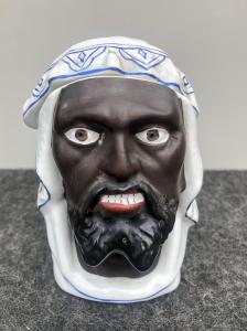 Earthenware tobacco box depicting the head of an Arab. Laveno Ceramic Society.