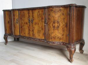 Chippendale-Anrichte - Buffet - Nussbaum und Maserholz - 30er Jahre - ideal für Shabby Chic - sehr schön - hohe Qualität!