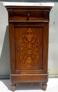 comodino intarsiato