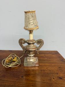 Antike Palmenleuchter, 16. Jh., Holz und mechanisch versilbert, 36x19cm