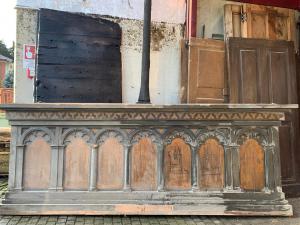DARB246 - Importante boiserie in legno laccato, misure massime metri lineari 8,29 (cm L 322+322+185) x H cm 115 x P 22