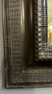 Ebonized Wood Mirror with Guilloché Frame – 17th Century - Foto 5