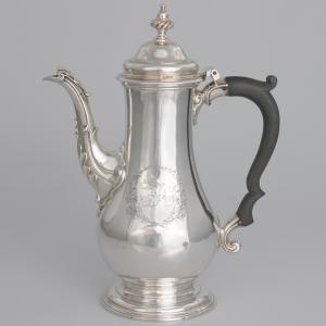 Cafeteira em prata esterlina George III, Londres, 1765?