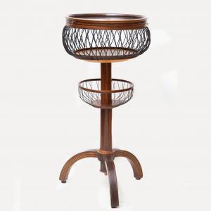 Yarn holder, France, first half of the 19th century