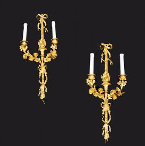 Pair of Napoleon III gilt bronze appliques, finely chased. France, 19th century.