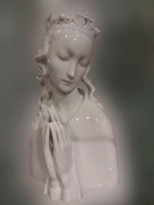 Madonna in porcellana bianca Vienna