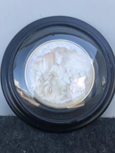 Seerelief aus Meerschaum (Magnesit), das Jesus zeigt, wie er zu Kindern spricht. Frankreich.
