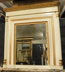 SPECC479 - Lacquered wooden mirror, 19th century, cm W 130 x H 137