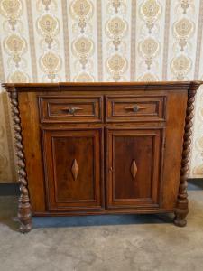 Bread cupboard 126 × 50 × 105H