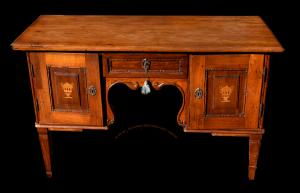 Original and elegant center desk from the period of transition between Rococo and Neoclassicism (circa 1760-70).