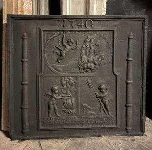 P272 - Cast iron fireback plate, dated 1740, dimensions cm W 80 x H 73