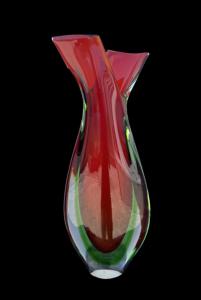 Schwere, rot-grüne Glasvase, Sommerso-Technik. Arte Nuova von Pustetto und Zanetti. Murano.