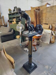 Scultura in bronzo con basamento, firmata Chiurazzi Napoli - H tot 156 cm