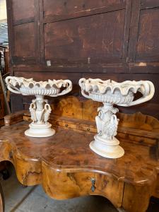 Coppia di alzate in marmo statuario 50x30x45h