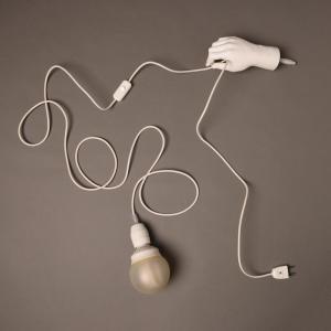 Wandleuchte mit "Hand" - O/8022 -