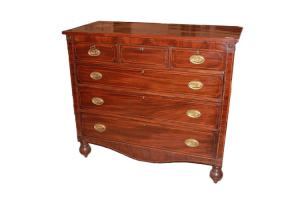 Comò inglese della prima metà 1800 stile Regency in legno di mogano
