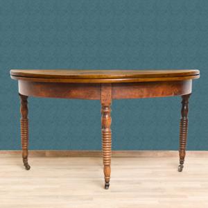 Tavolo piemontese a mezzaluna apribile, in noce, Piedmontese half-moon table that can be opened, in walnut