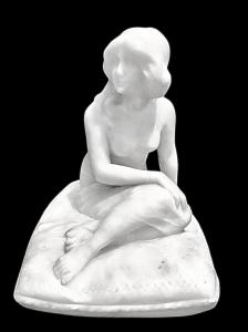 Scultura in marmo raffigurante nudo femminile con velo firmata Eugenio Battiglia.(1858-1941).Cm 25,base cm 24x18