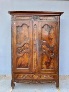 Provenzalischer Nussbaumschrank mit 2 Türen - Restauriert (in Arbeit)_car 3150