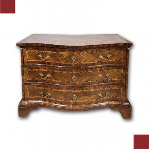 Venetian Chest of Drawers, First Half of the 18th Century