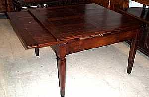 Extendable table