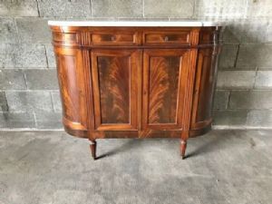 Elegante Louis XVI Mahagoni-Anrichte - Restauriert (in Arbeit)_car 1583