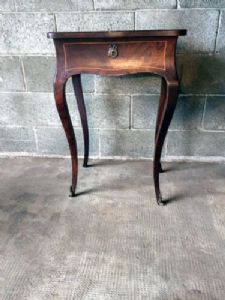 Antico ed Elegante Tavolino Luigi XV  "Travailleuse"